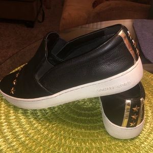 Michael Kors black leather slides stars ⭐️ shoes